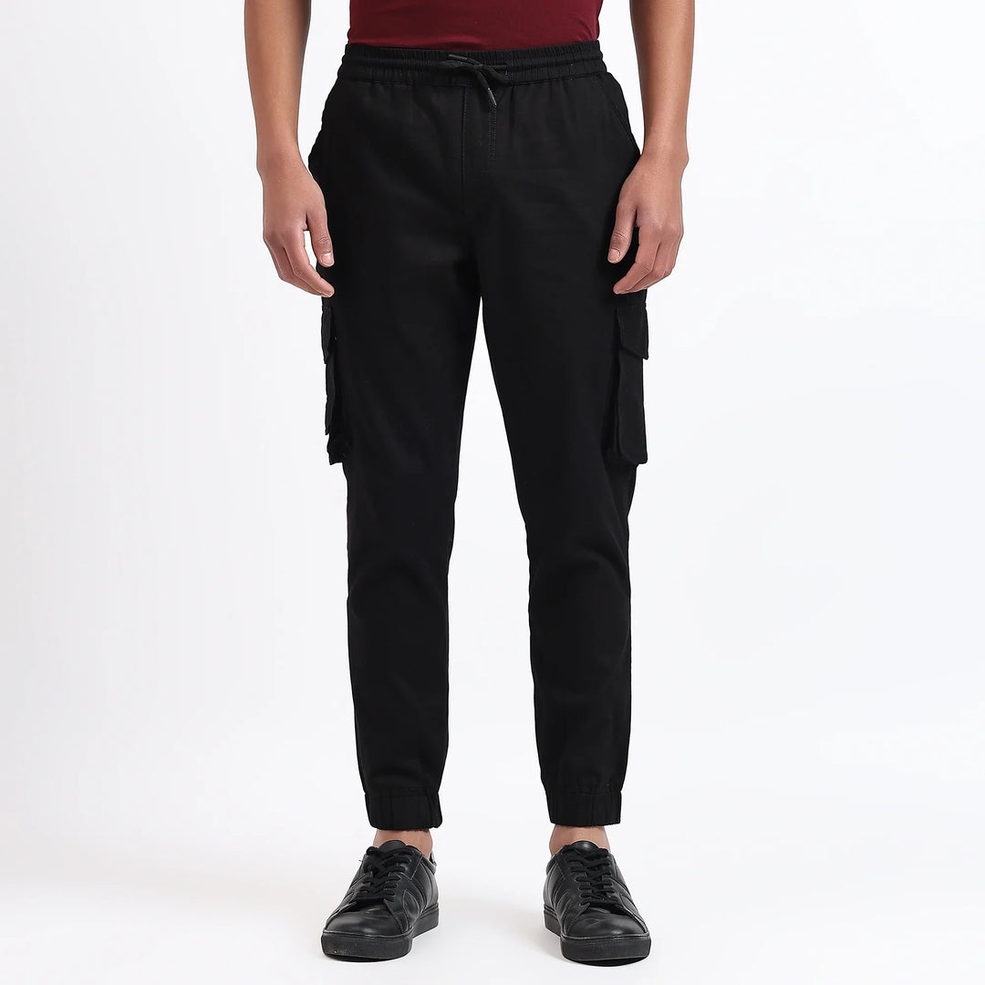 The Trouser Lab Facebook ad: Upgrade your wardrobe with the perfect everyday pants!