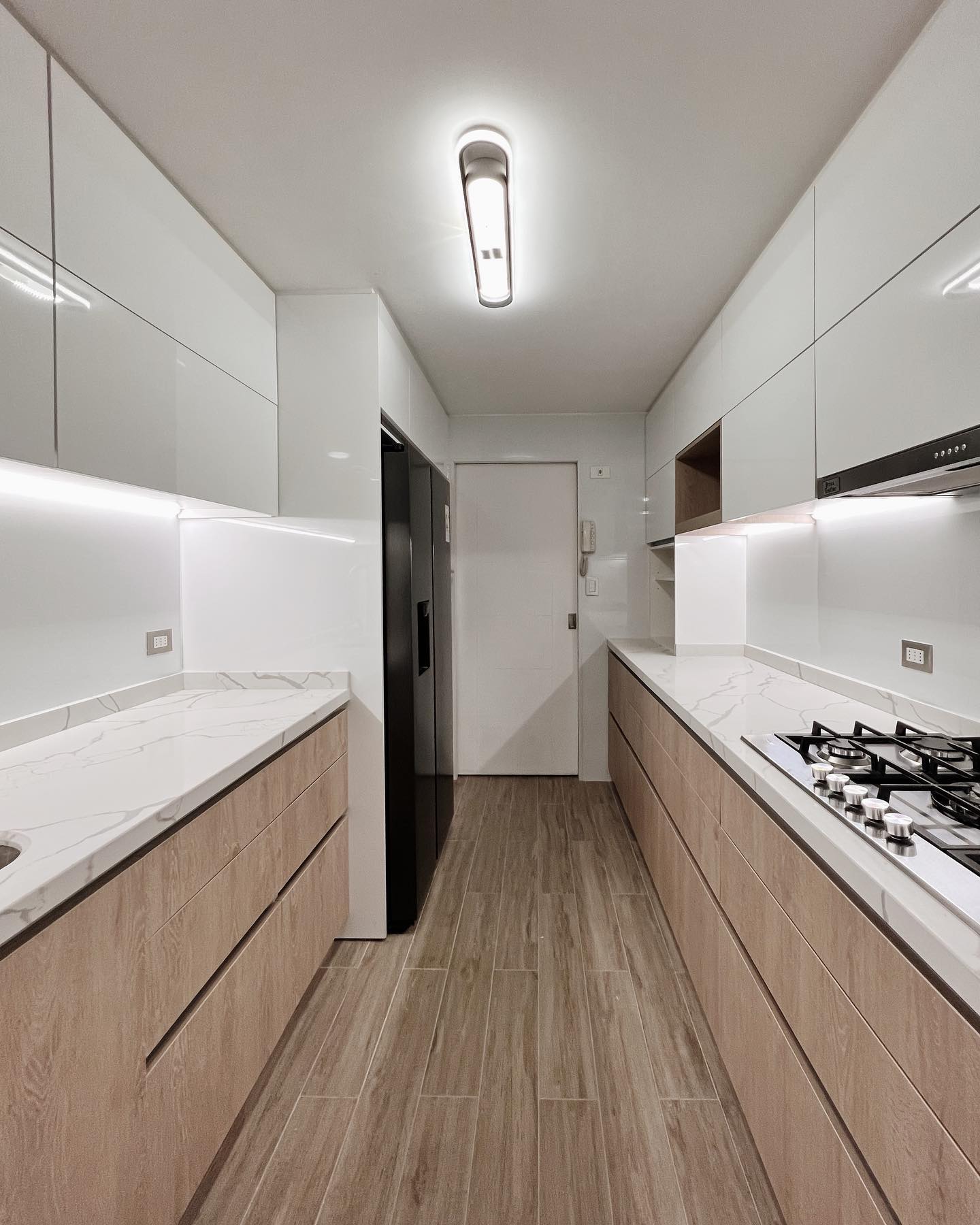 Cocinas Milán Facebook ad: Renueva tu cocina completa sin pagar de más