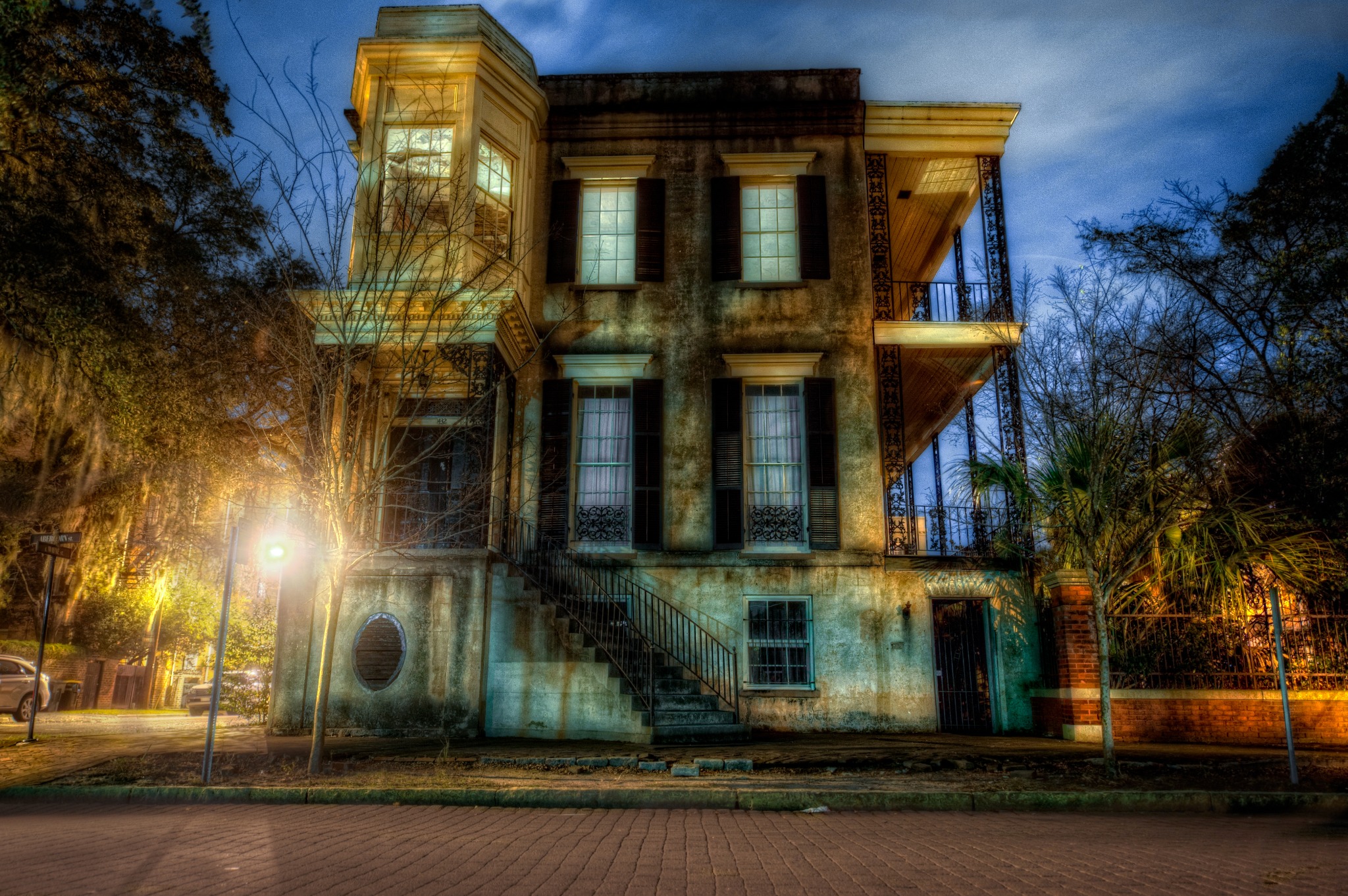 Ghost City Tours Facebook ad: Join Ghost City Tours in Savannah