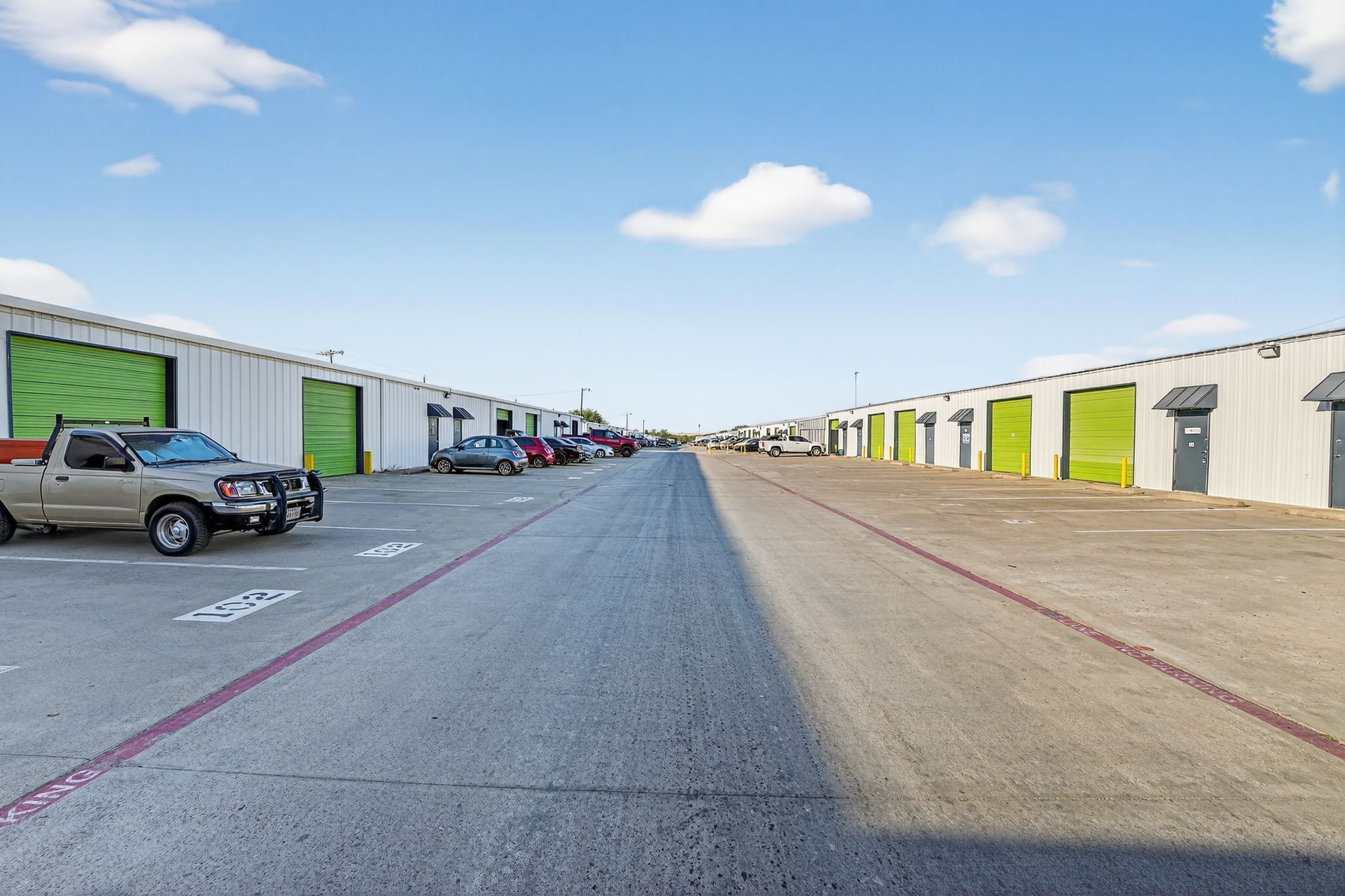 Alex Thorne Facebook ad: Warehouse Space In Fort Worth