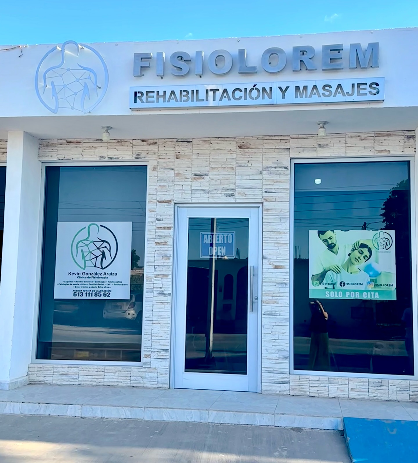Fisio•Lorem Facebook ad: ESTAMOS EN CD.