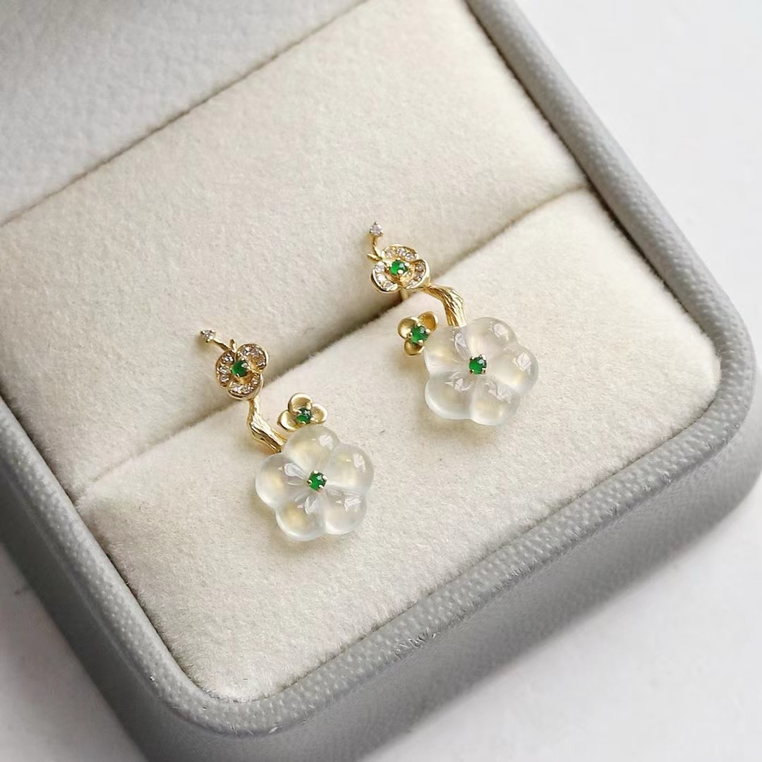 JADE Jewelry Facebook ad: ต่างหูหยกแท้สีธรรมชาติ ดีไซน์สวย