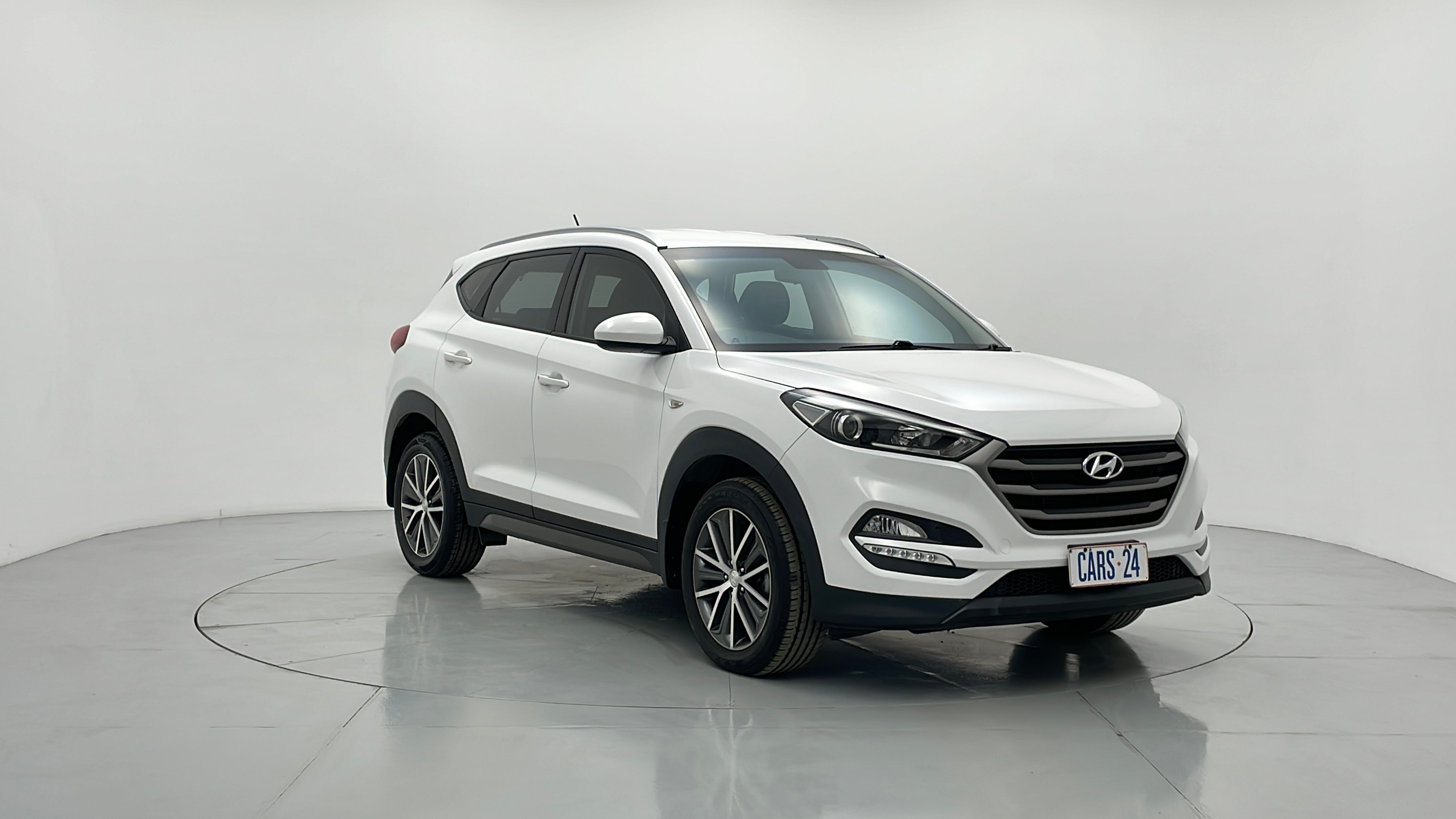 CARS24 Australia Facebook ad: From Super Sedans to Stunning SUVs