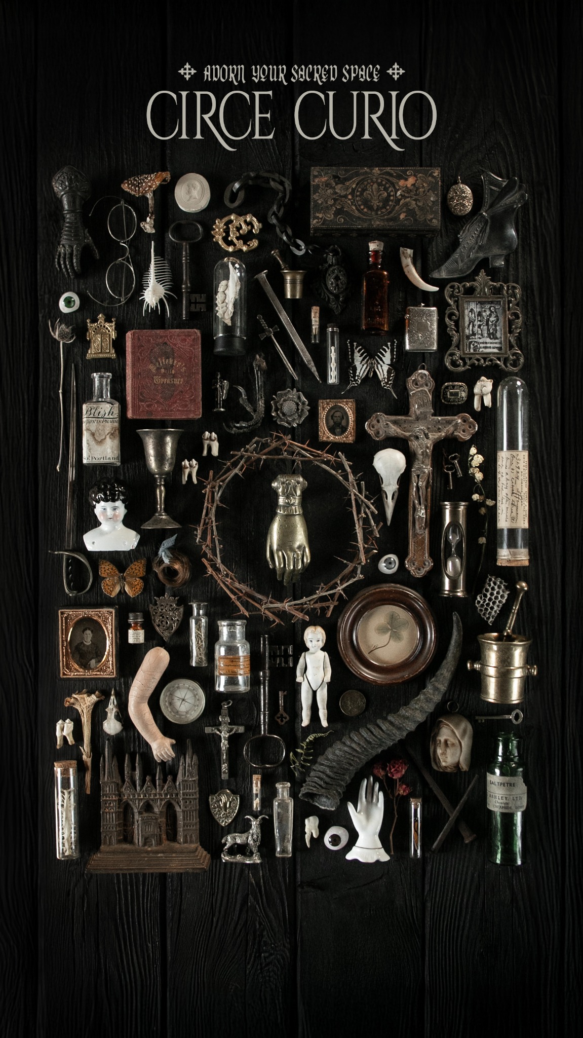 Circe Curio Facebook ad: Carefully curated antiques, vintage wares, candles…
