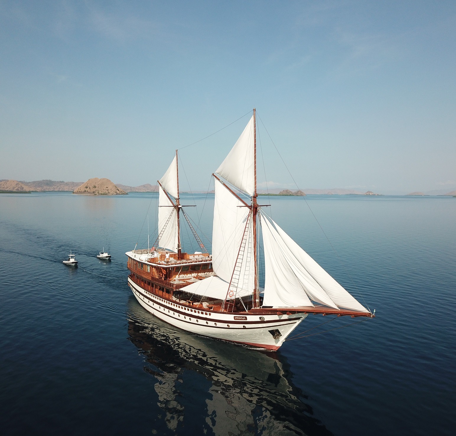 Prana by Atzaro Facebook ad: Discover the wonders of Komodo National Park, cruising…