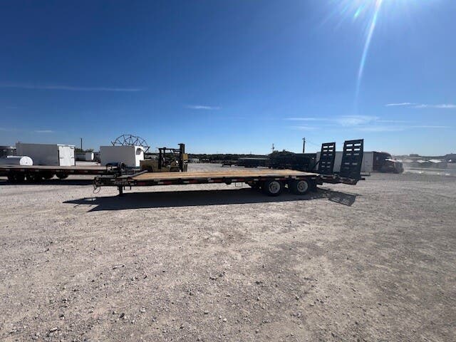 Texas Custom Trailers Facebook ad: From job sites to ranch land, Texas Custom…