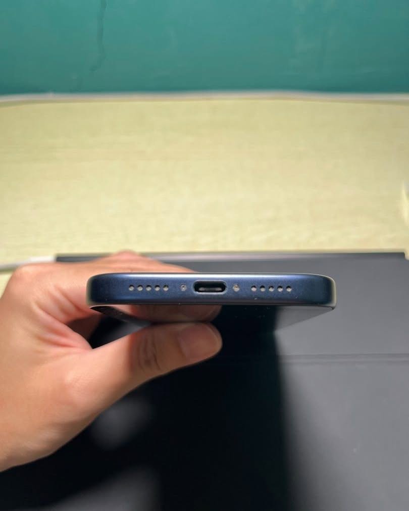 Changwan Harm Facebook ad: iPhone 17 Pro Max / iPhone 17 Pro / iPhone 17