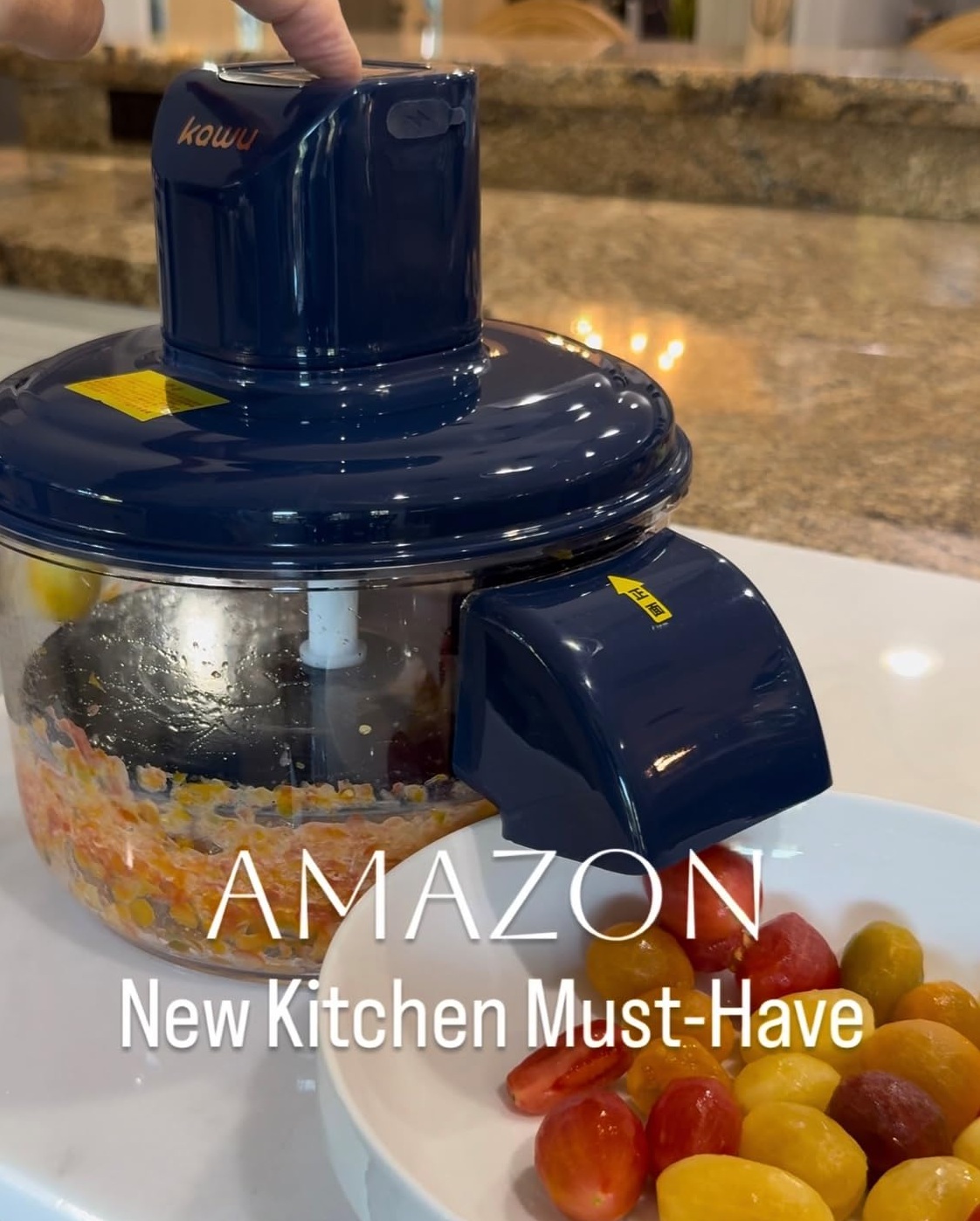 The Design Twins Facebook ad: Precision peeling, maximum efficiency. Get the tool today!