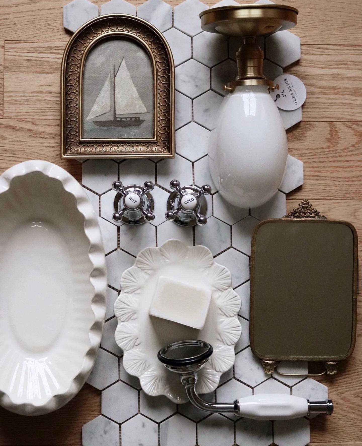 Olde Brick Lighting ad creative