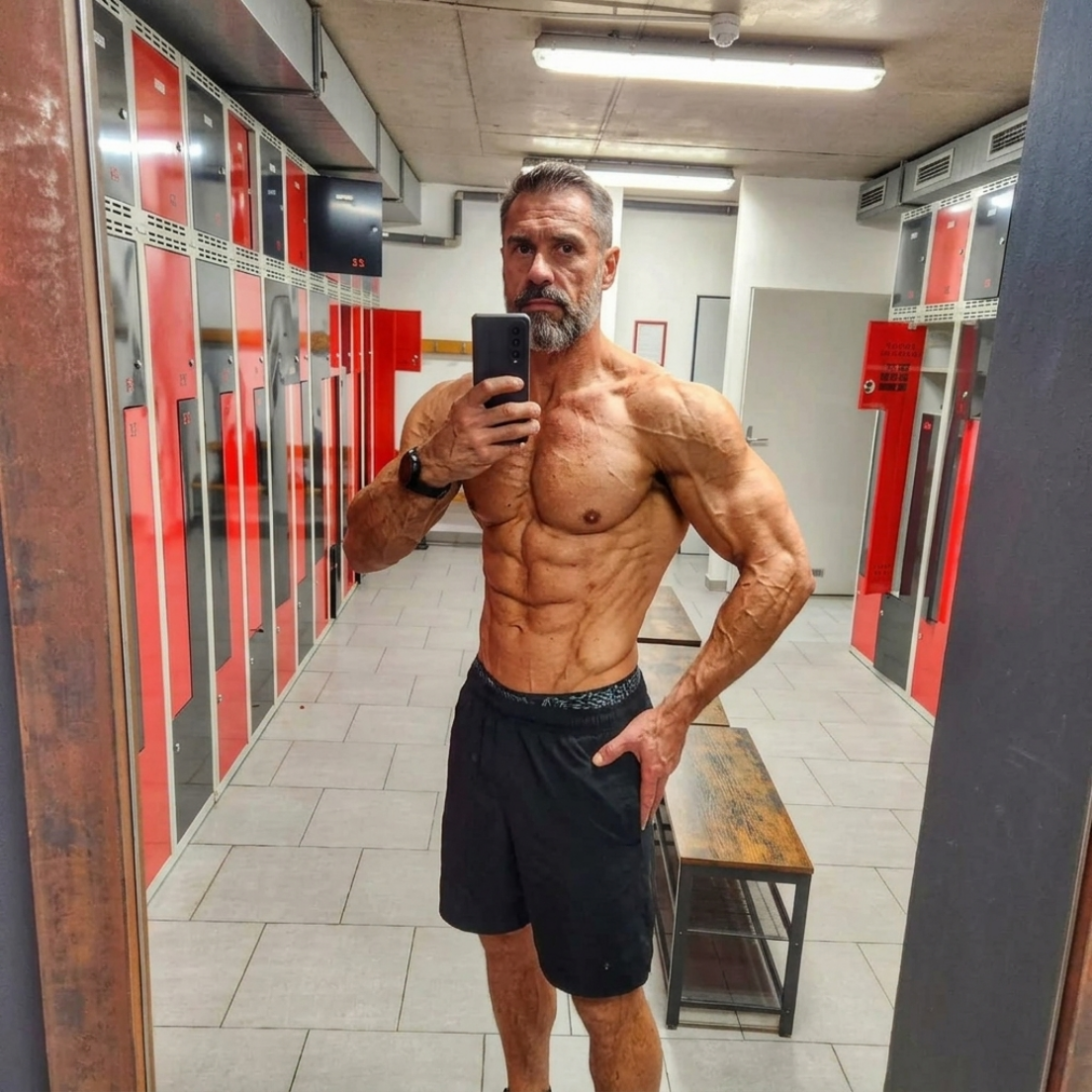 Healthy alternatives Facebook ad: How I broke out of my strength plateau after 40