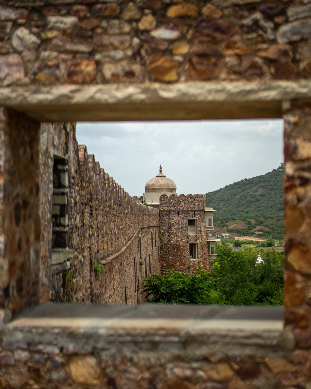 Six Senses Fort Barwara Facebook ad: Rain changes the landscape.