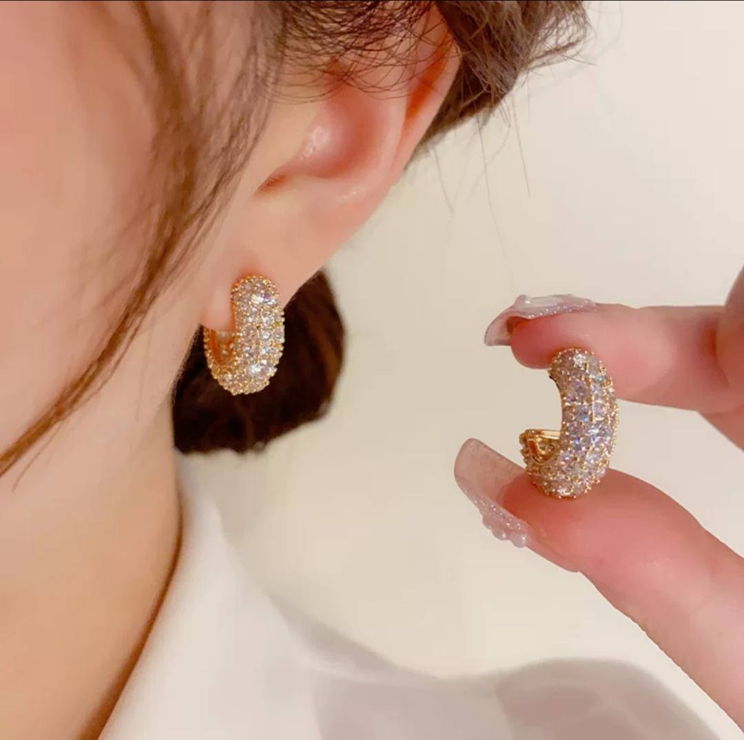 KARA Fashion Accessories Facebook ad