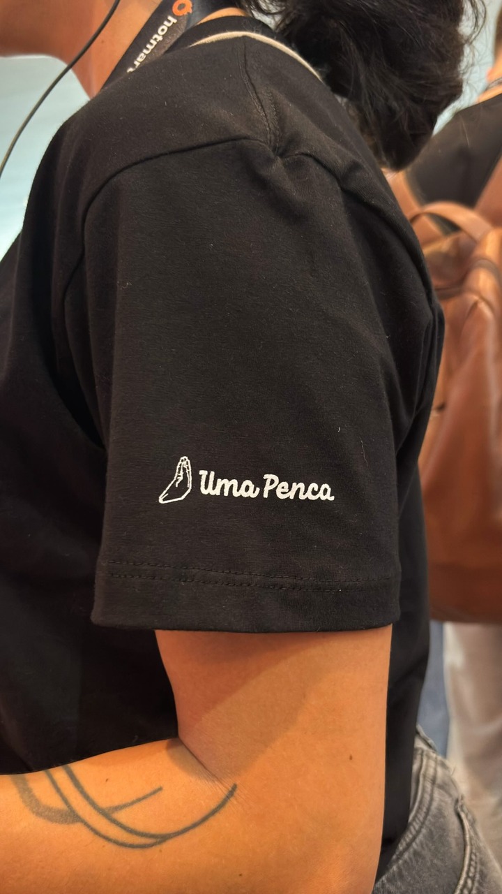 Uma Penca Facebook ad: pov: você foi a marca que produziu os…