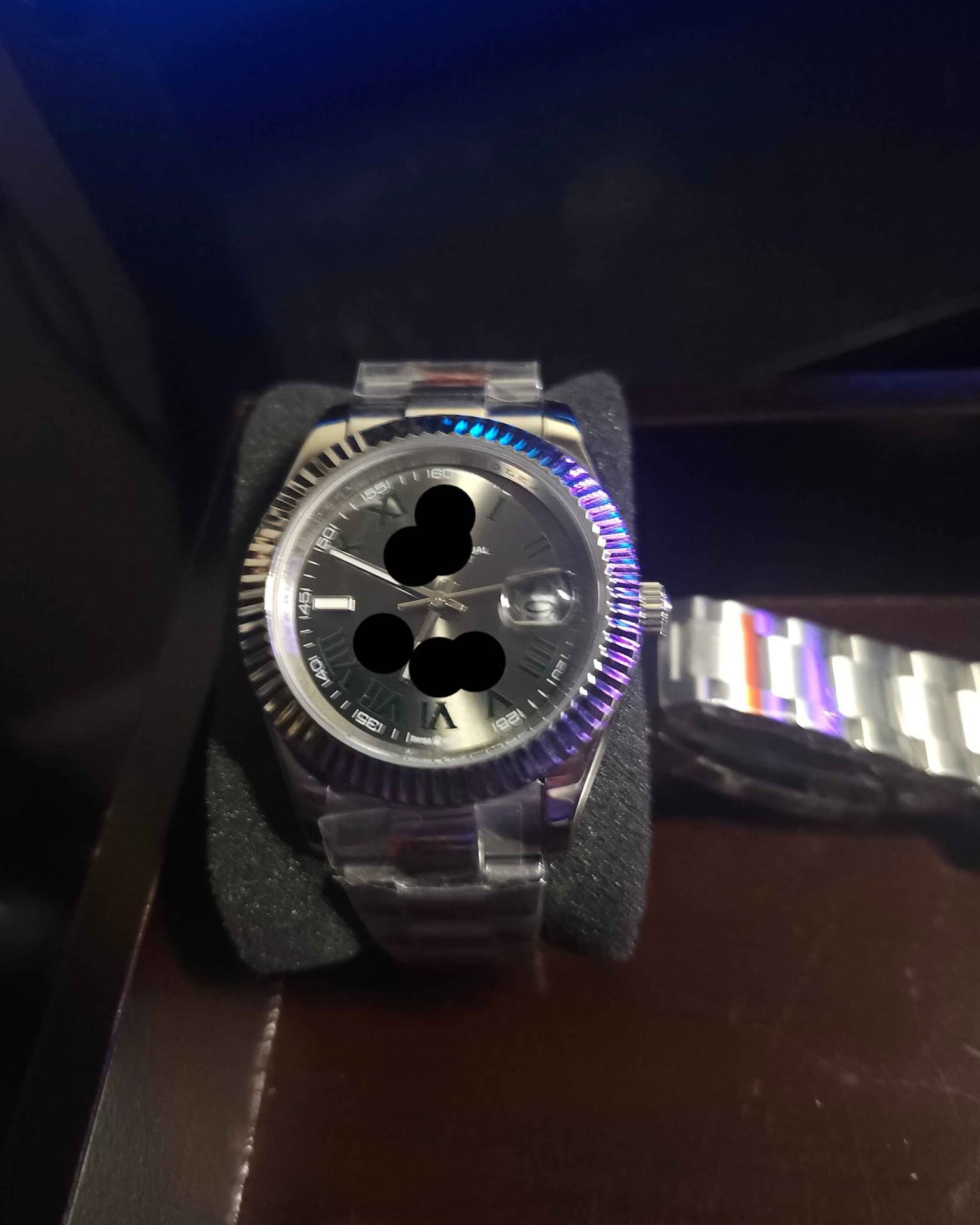 Katrina Nguyen Facebook ad: Automatic Watch