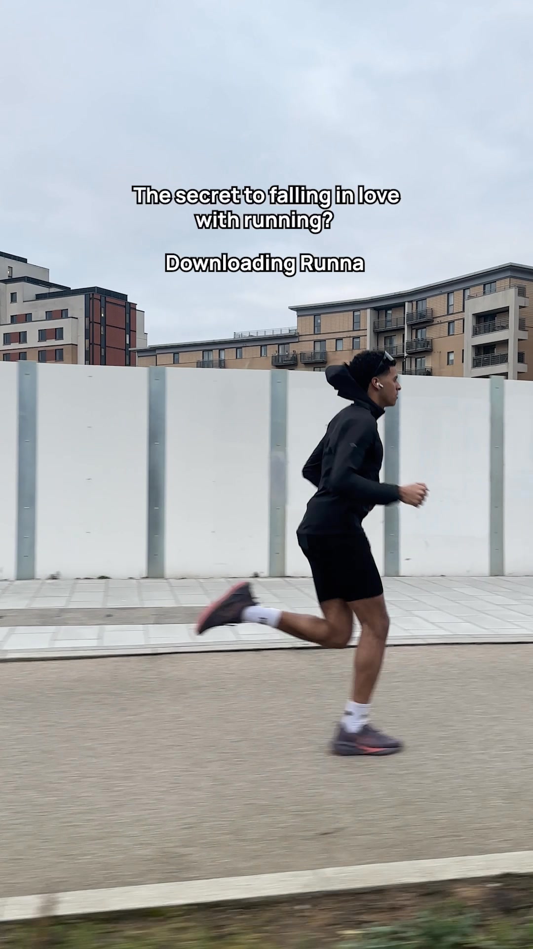 runna Facebook ad: The Ultimate Running Training App.