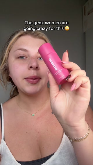 Smooche Facebook ad: The viral skin-tone adapting foundation