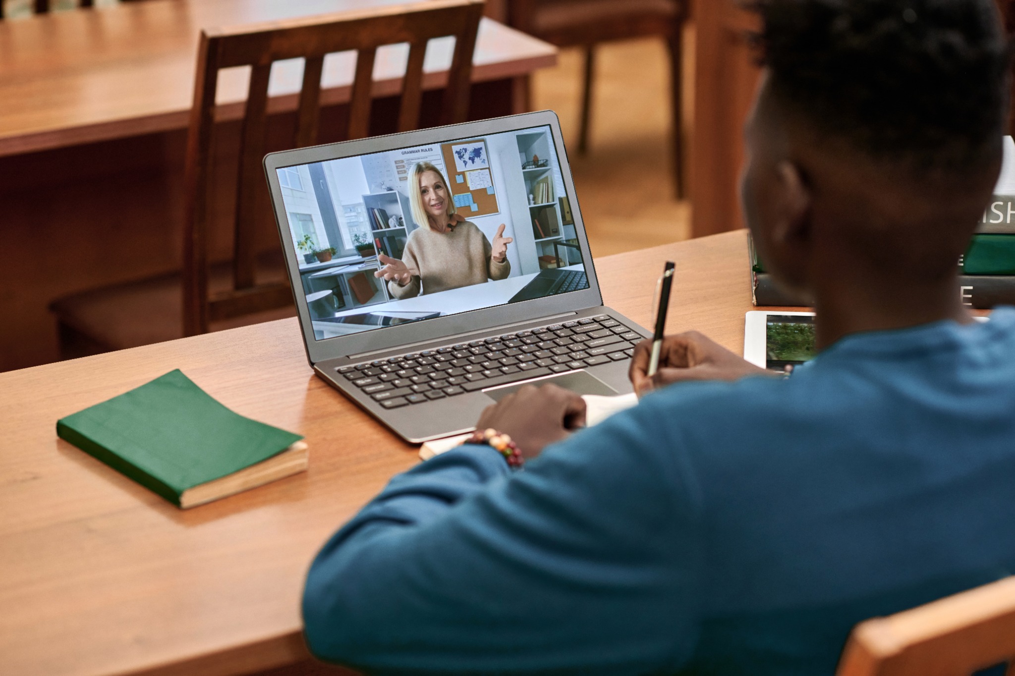 Texas Virtual Schools Facebook ad: Tired of the traditional school routine?