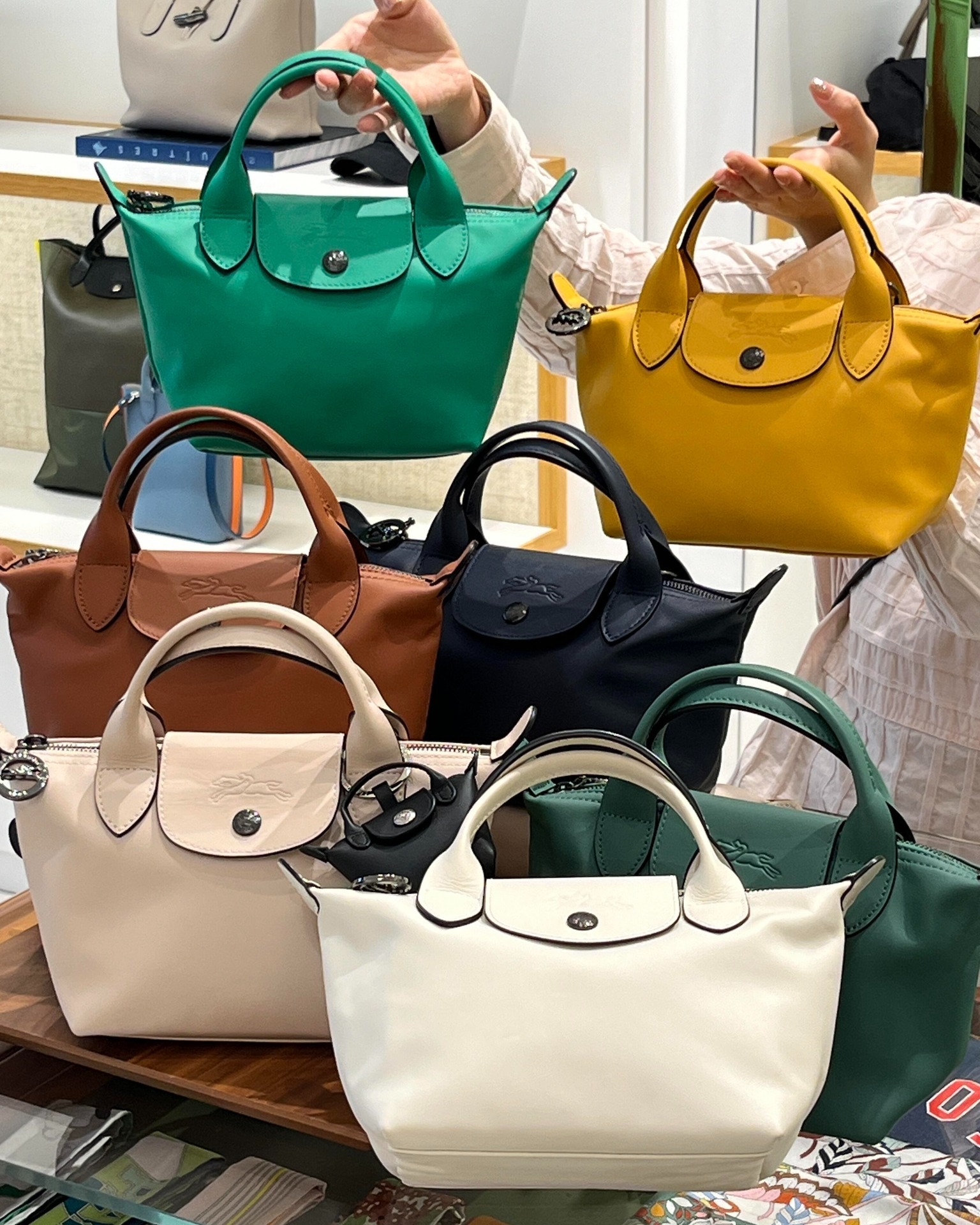 Allie American purchase Facebook ad: The final choice for buying a bag is…