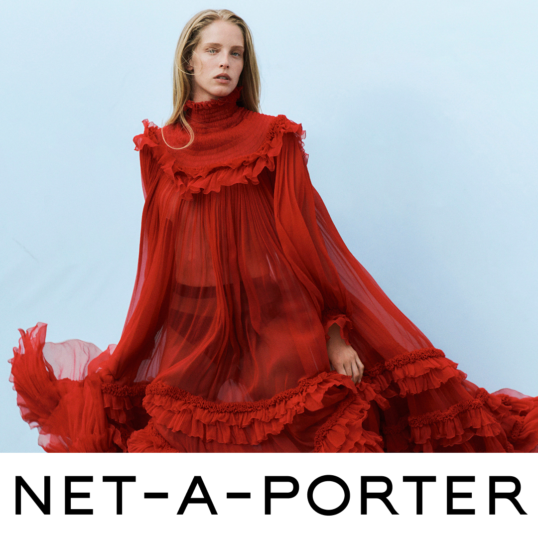 NET-A-PORTER Facebook ad: New season loading