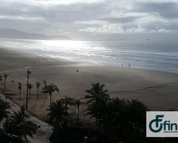 Imovelweb Facebook ad: Procurando imóvel para comprar na Praia Grande?