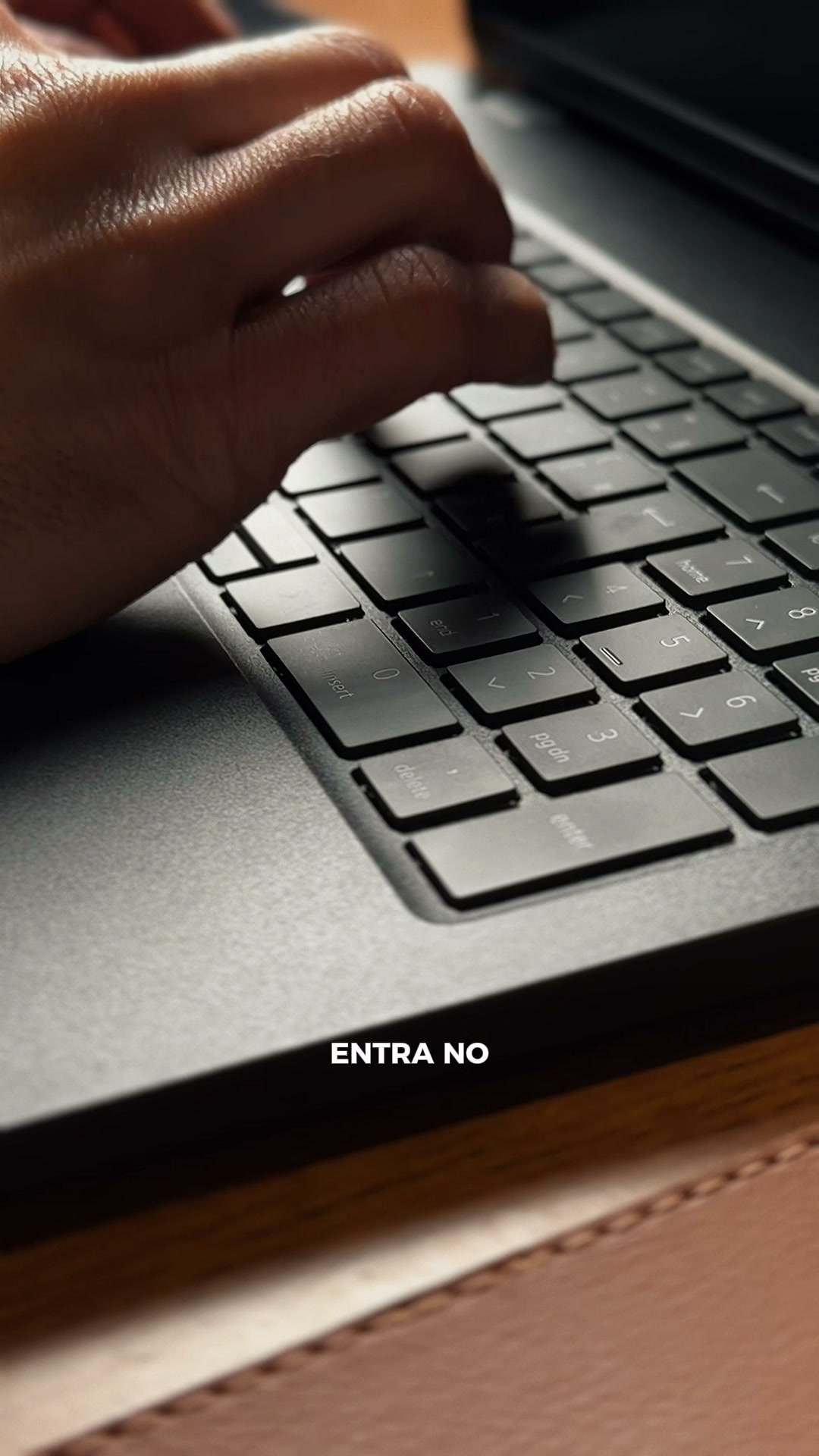 Wix Facebook ad: Seu site trabalha por você.