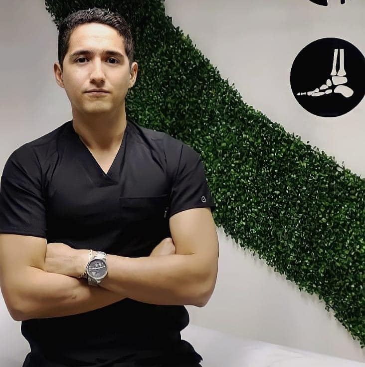 Dr. Rodrigo Pulido Delfin Ortopedia y Traumatologia Reynosa Facebook ad: Soy el Dr.