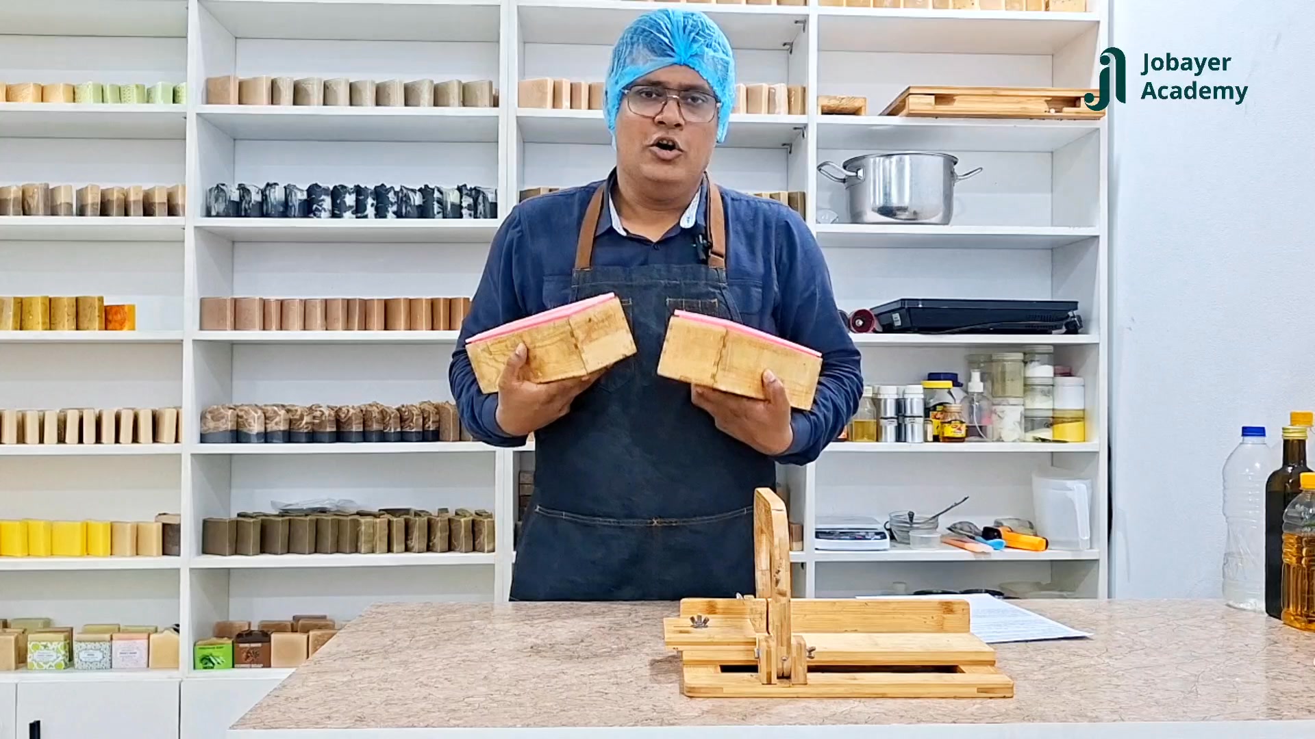 Jobayer Academy Facebook ad: অফলাইন হাতে তৈরী সাবান প্রশিক্ষণ