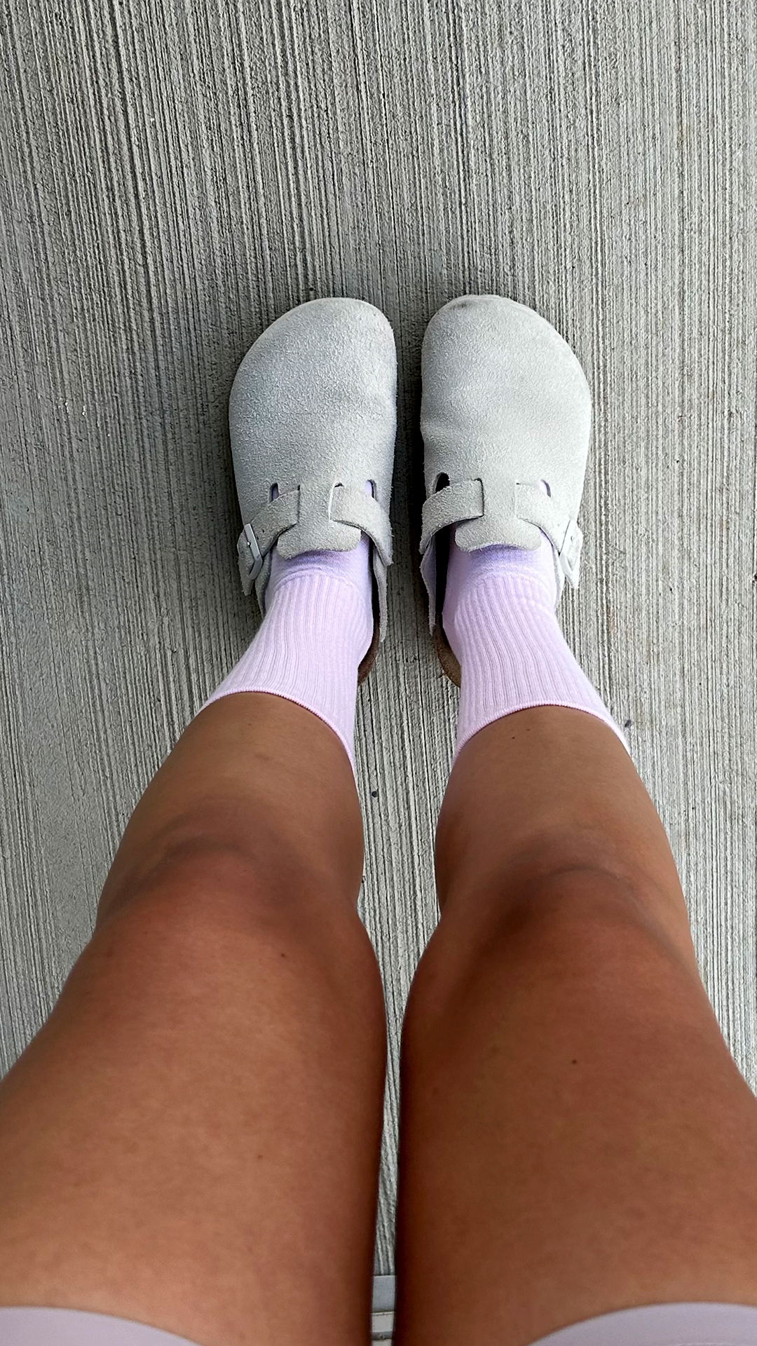 Feetures Facebook ad