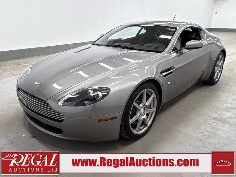 Regal Auctions Facebook ad: THE HUNT FOR YOUR NEXT DEAL STARTS NOW.