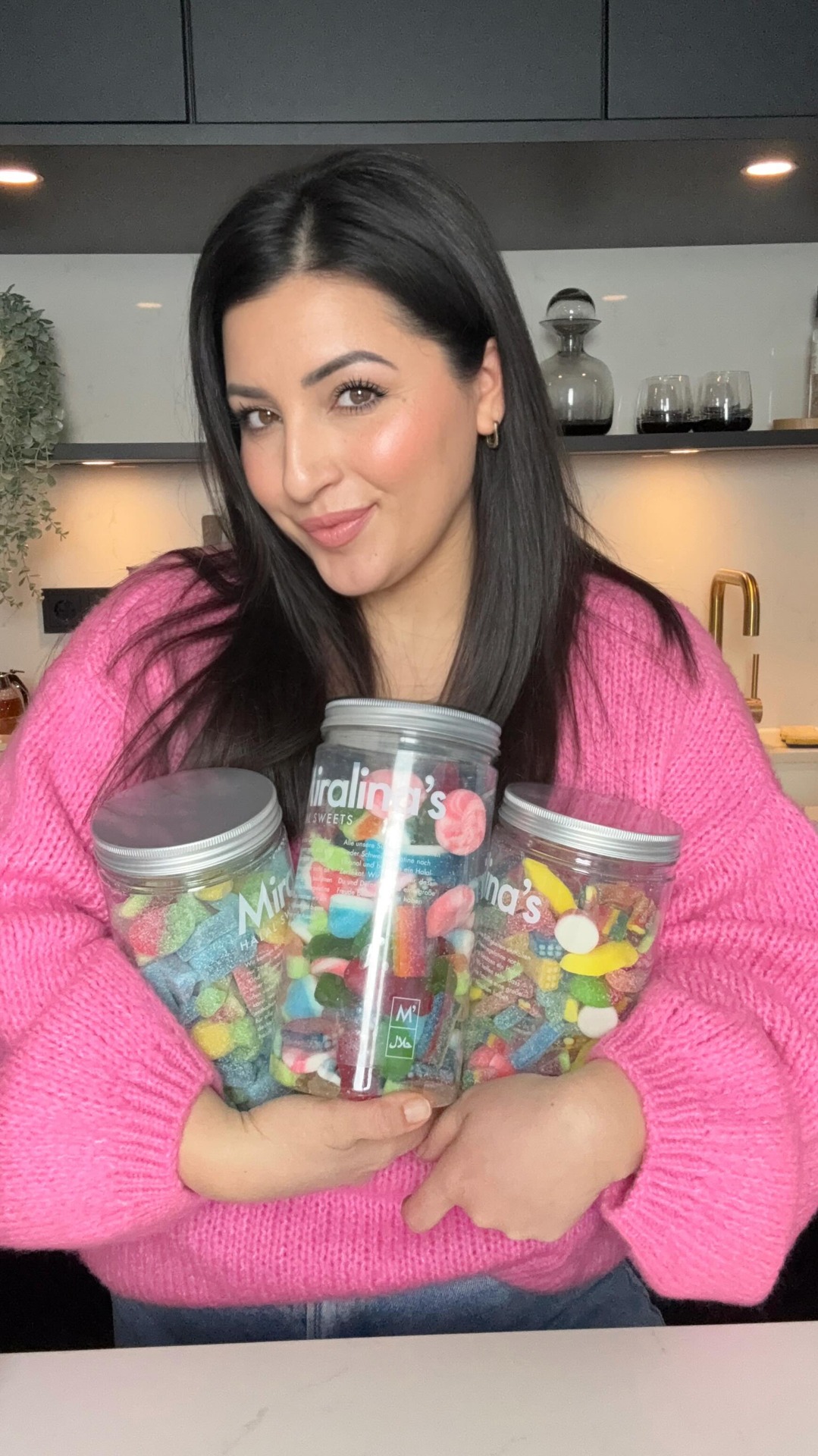 Miralina's Halal Sweets Facebook ad: Anzeige | Ich wollte mir eigentlich nur ein…
