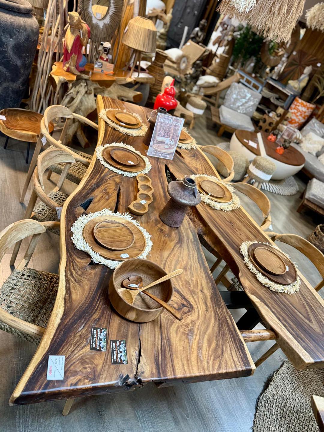 BALI HOME DECOR France Facebook ad: BALI HOME DECOR