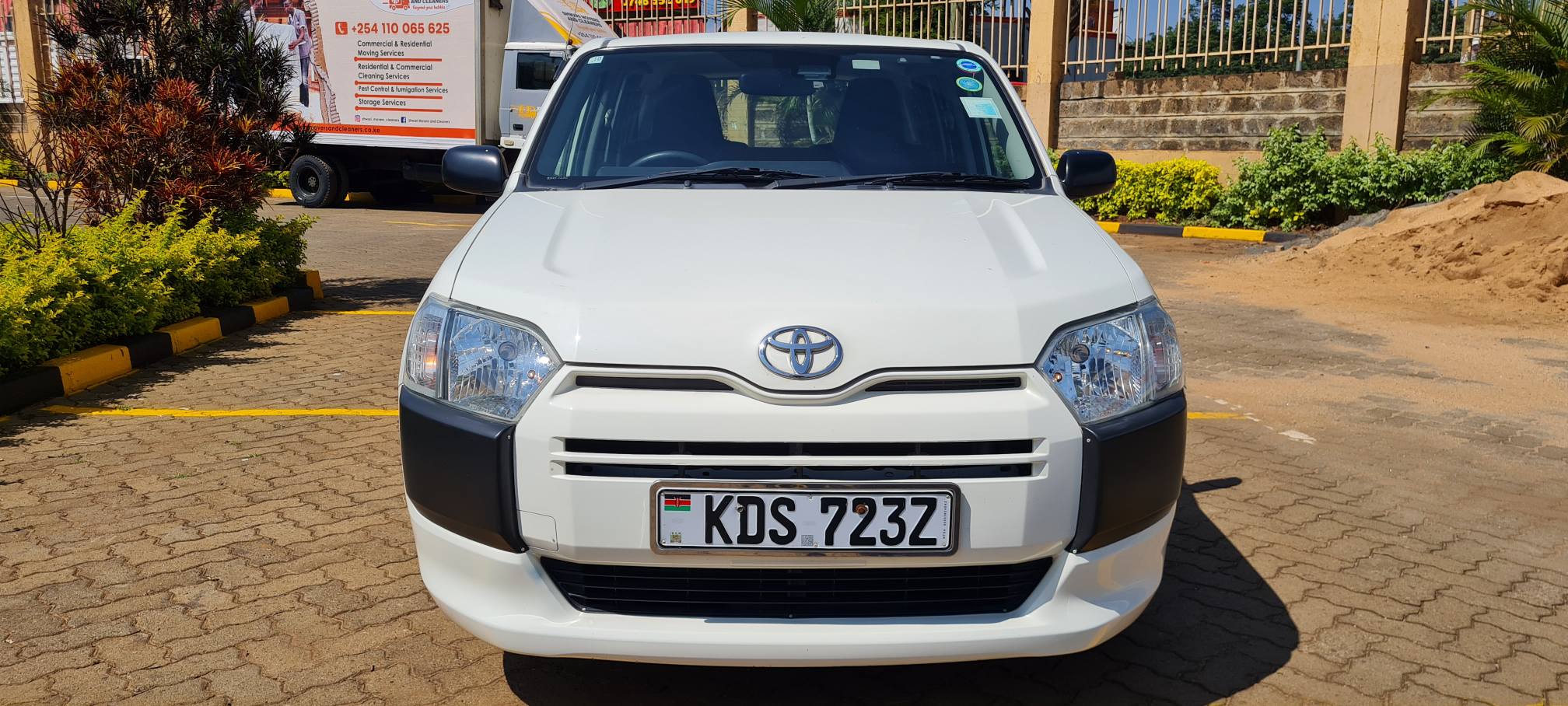 Minyamu Motors Limited Facebook ad: TOYOTA PROBOX