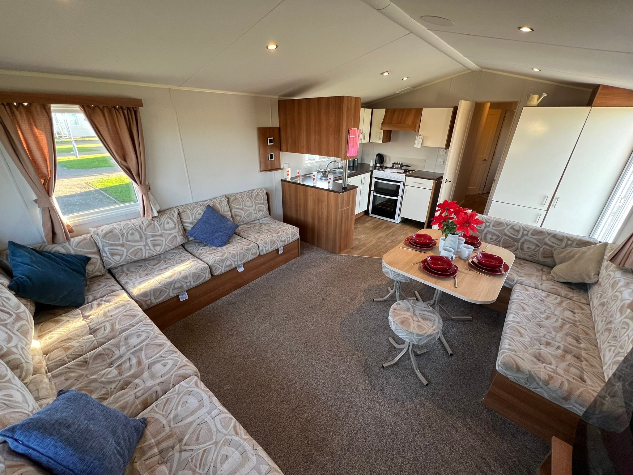 Seawick and St Osyth Beach Holiday Parks, Caravans For Sale Facebook ad: Don’t miss out!