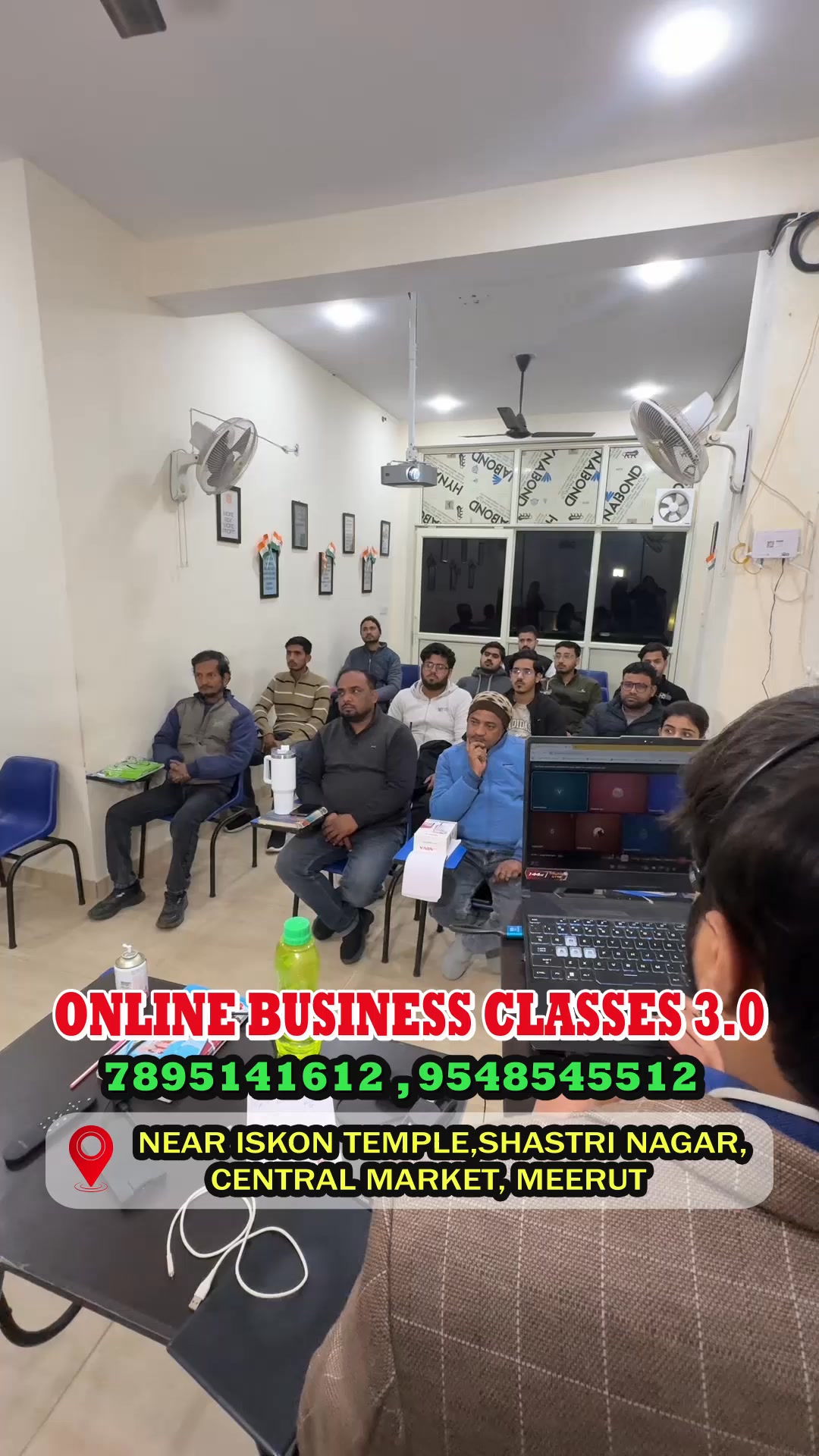 Online Business Classes Facebook ad: E-Commerce Business Classes