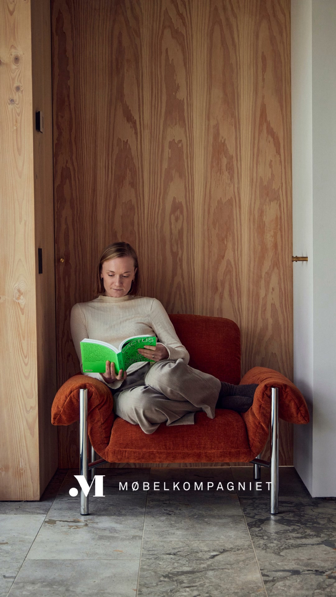 Møbelkompagniet Facebook ad: MUFFLE LOUNGESTOL