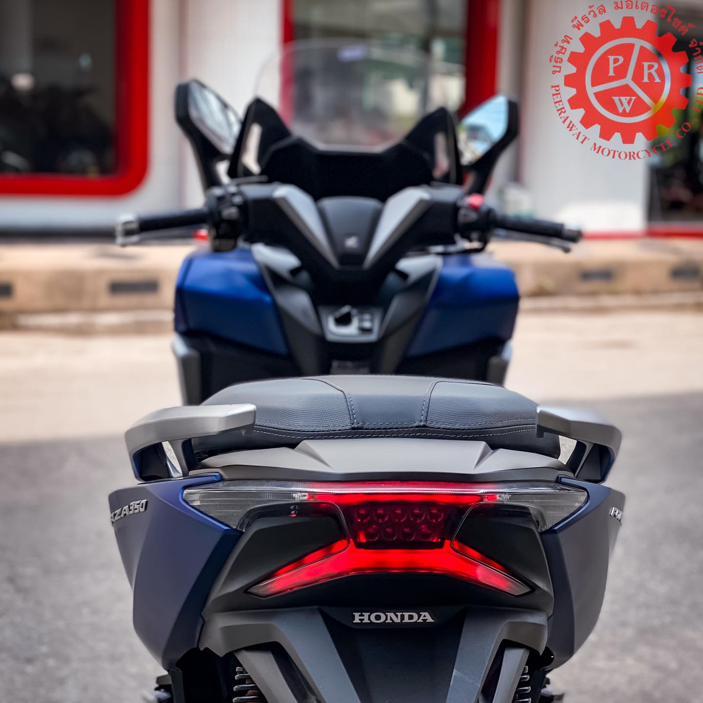 Pirawat Motobike မဟာချိုင်ဆိုင်ကယ်ရောင်းဝယ်ရေး Facebook ad: Pirawat Motobike