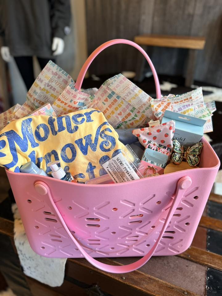 The Lazy Daisy Boutique Facebook ad: Mother’s Day is almost here!