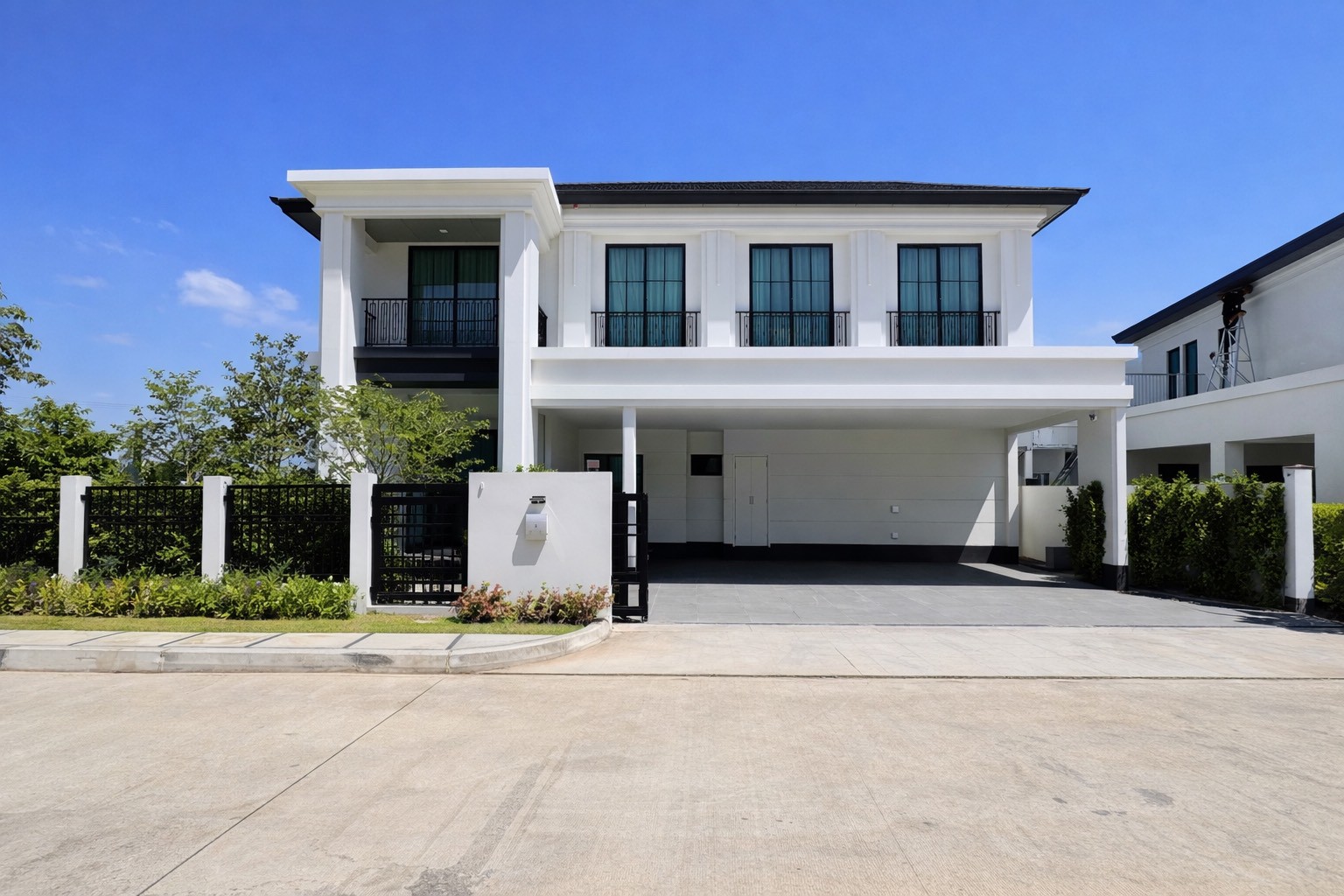 PLUS Phuket Buy Sell Rent Property พลัส ภูเก็ต ซื้อ ขาย เช่า บ้าน คอนโด Facebook ad