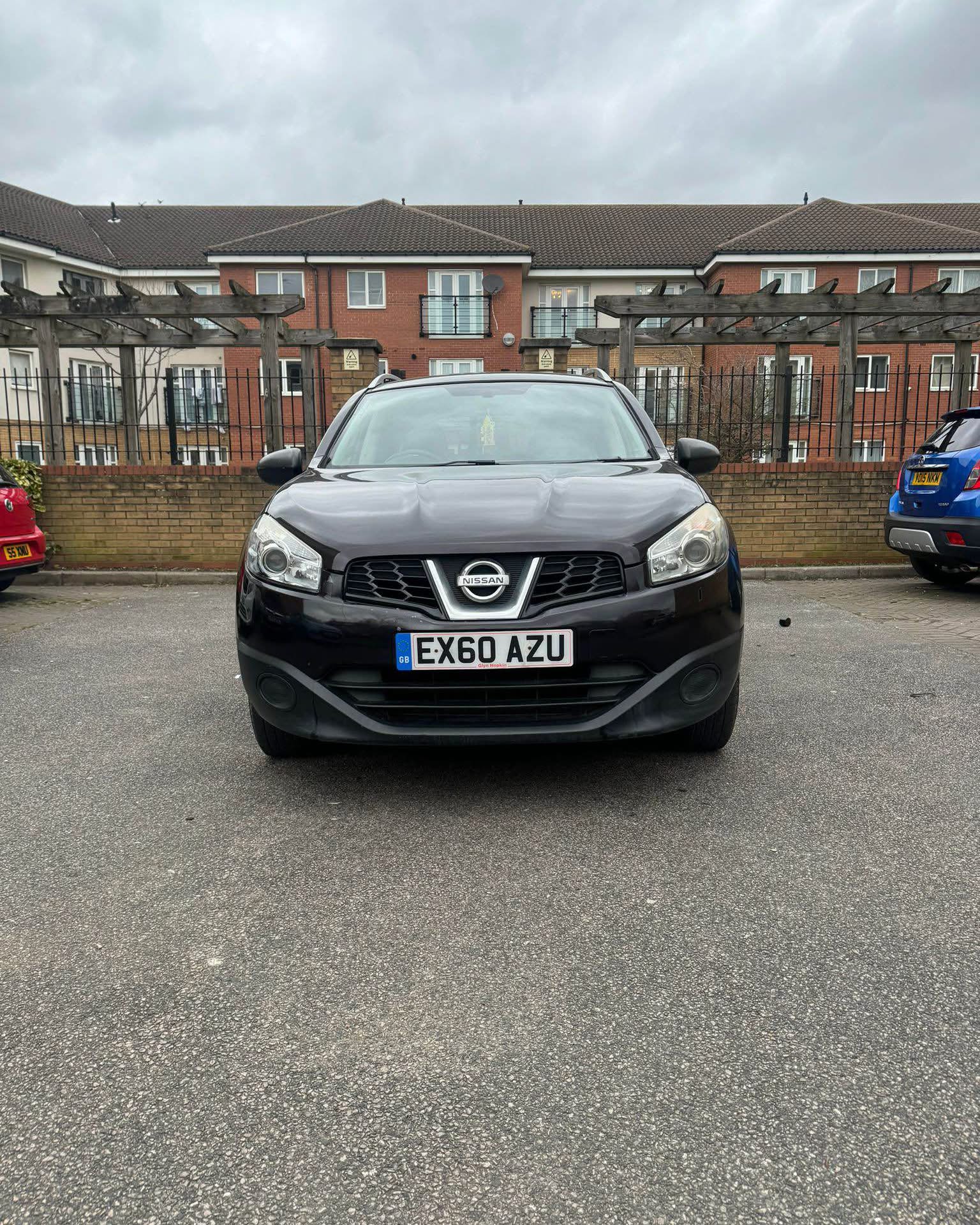 Hamza Khan Facebook ad: 2010 Nissan qashqai +2