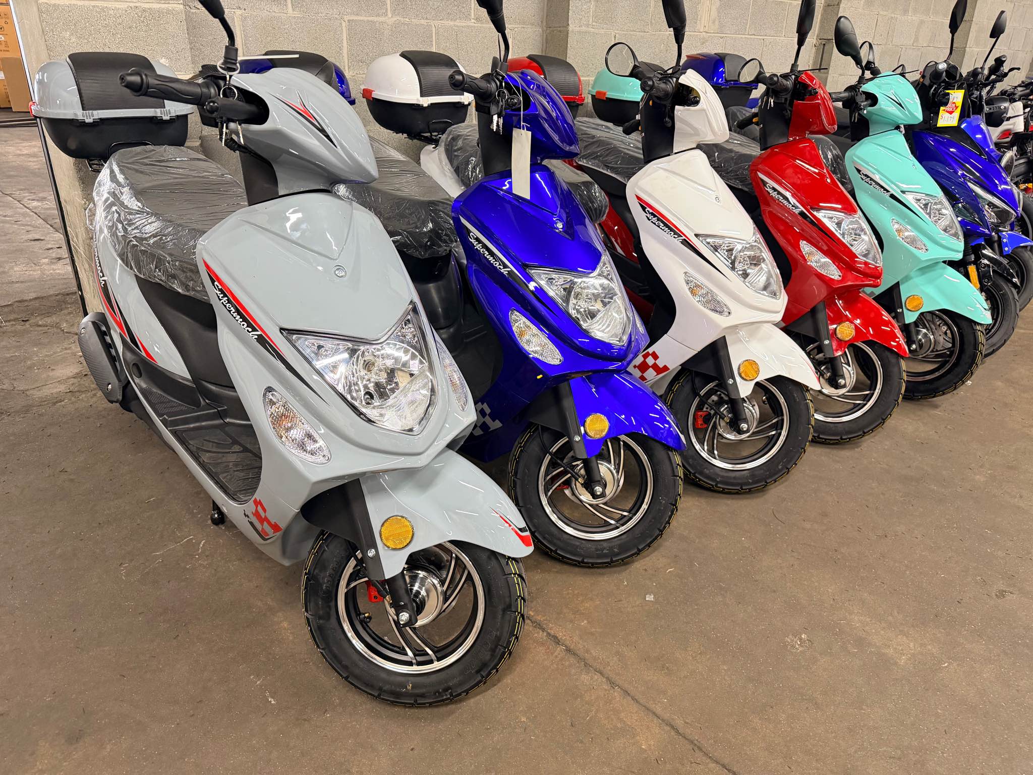 Craig Li Facebook ad: 2026 BRAND NEW SCOOTER/MOPED 49.5cc $50 DOWN, TAKE IT HOME…
