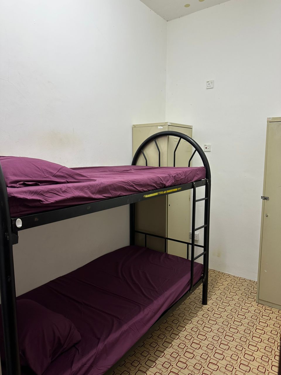 Papena Bilik Sewa Roomstay Terengganu Facebook ad: Bilik Sewa Eksklusif Untuk Wanita di Kuala Terengganu!