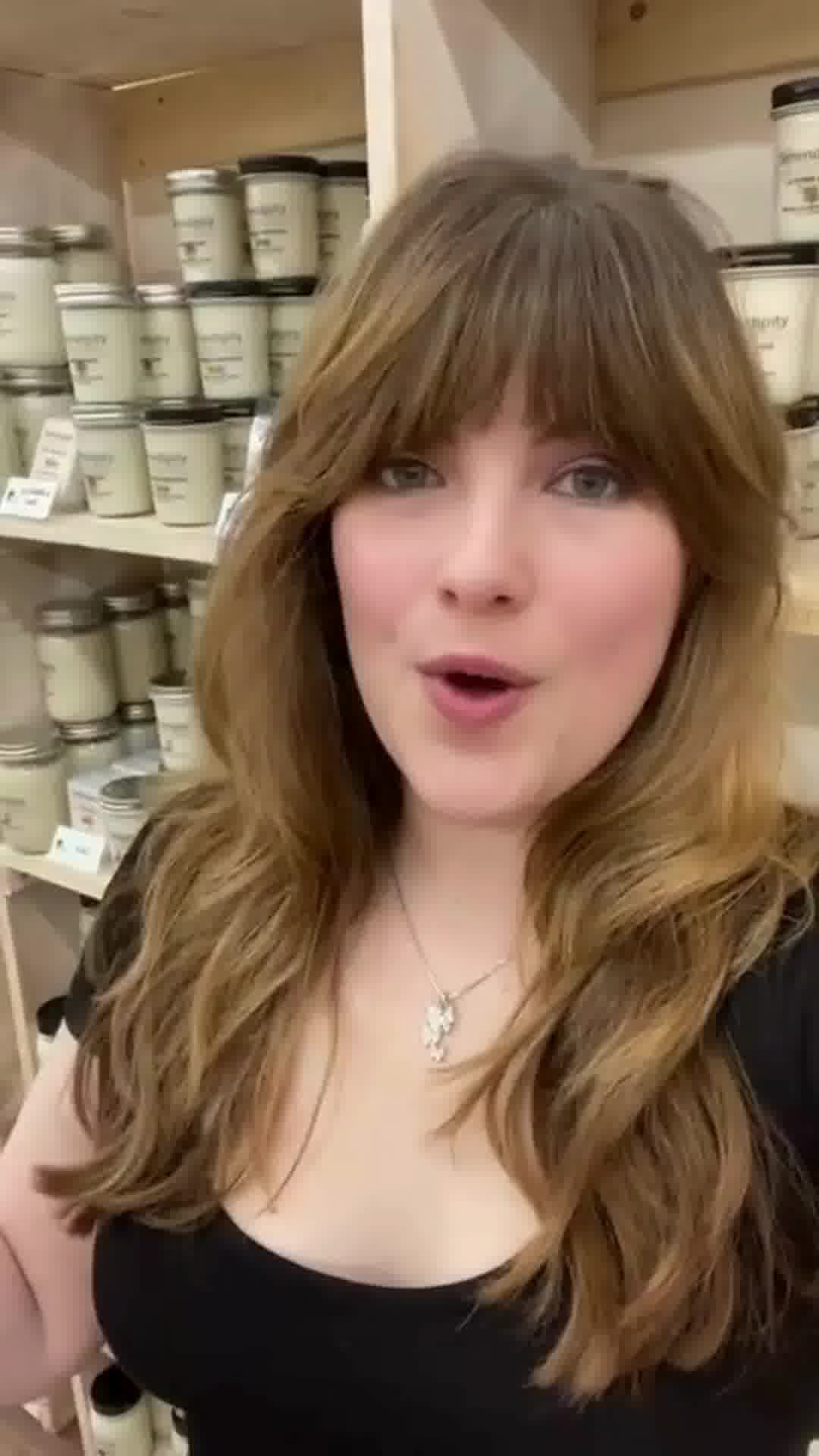 The Serendipity Candle Factory Facebook ad: 250+ Naturally-made Scents, Styles and Sizes!