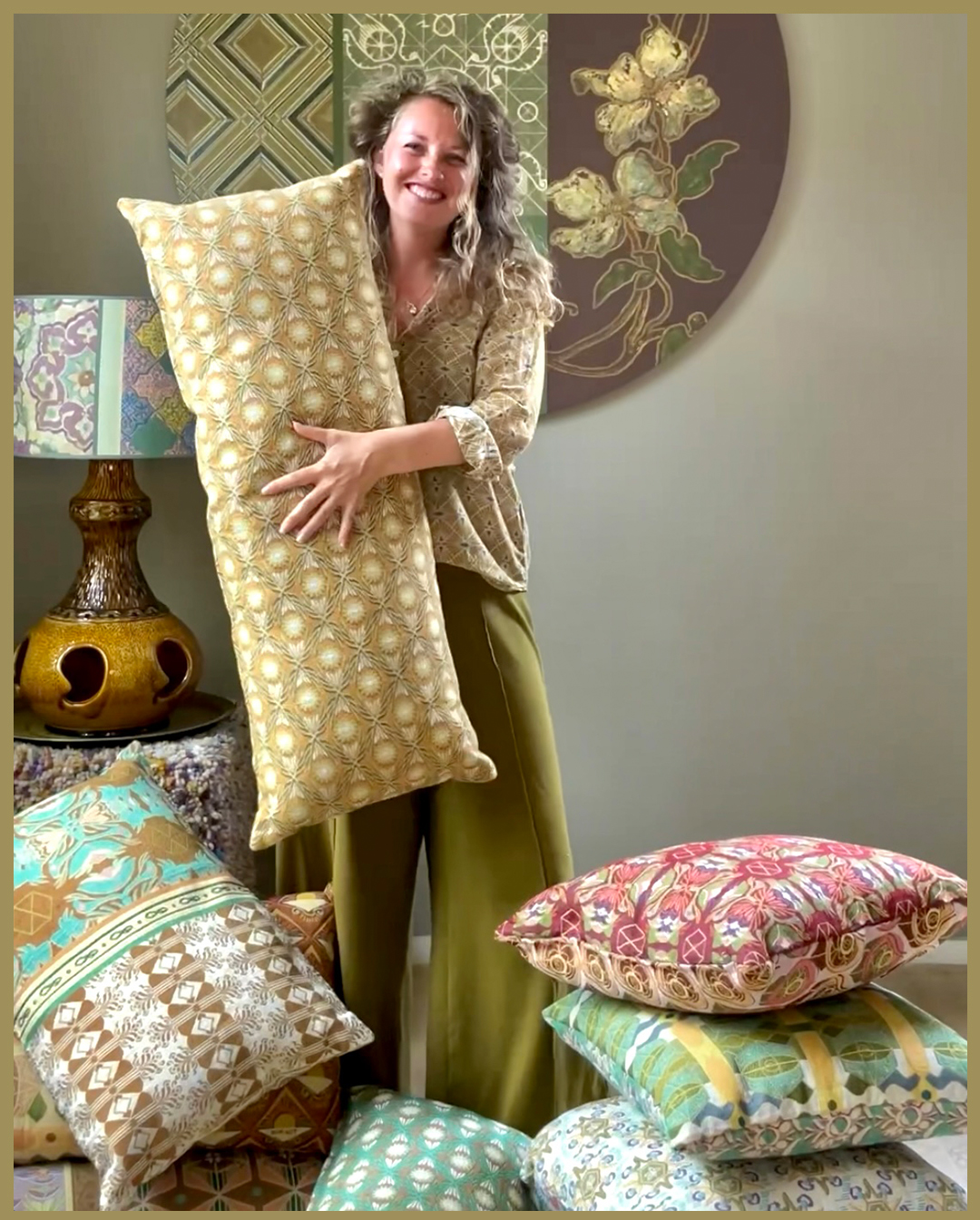 NIN-NIT Facebook ad: Met trots presenteren we de nieuwe collectie Nouveau…