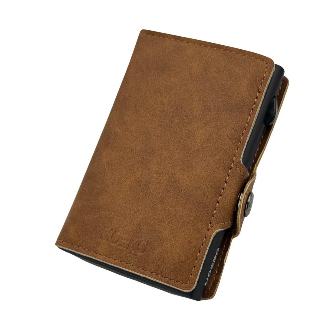 MOERO Facebook ad: È fantastico come una Pochette così piccolo possa…