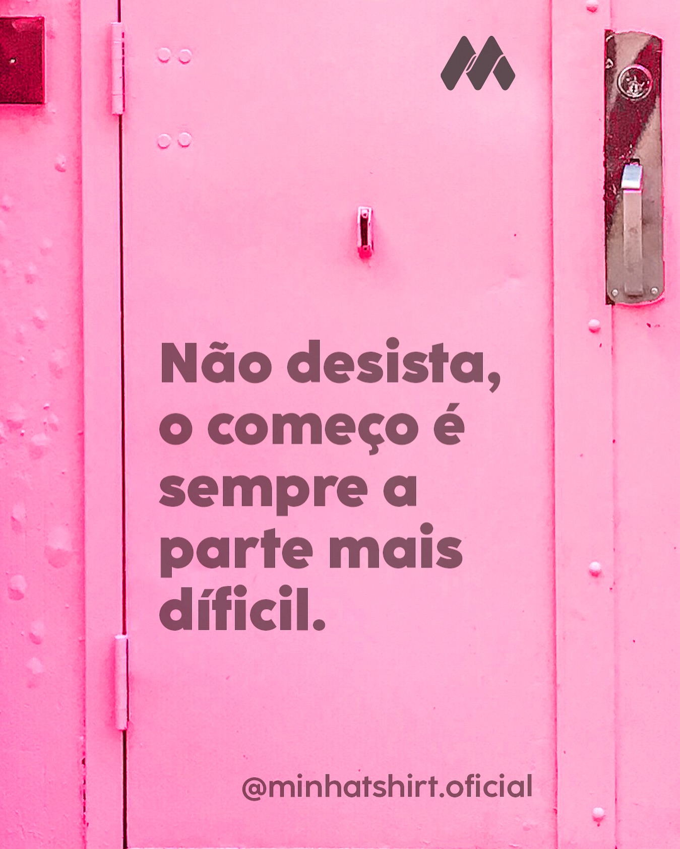 Minha T-Shirt Facebook ad: Persista, mesmo quando os desafios parecerem maiores que…
