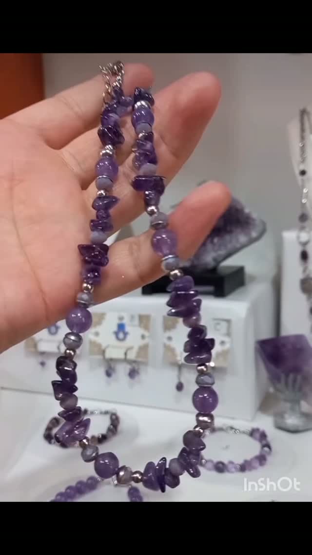 InnovArt Facebook ad: Diseños propios elaborados a mano con acero de…