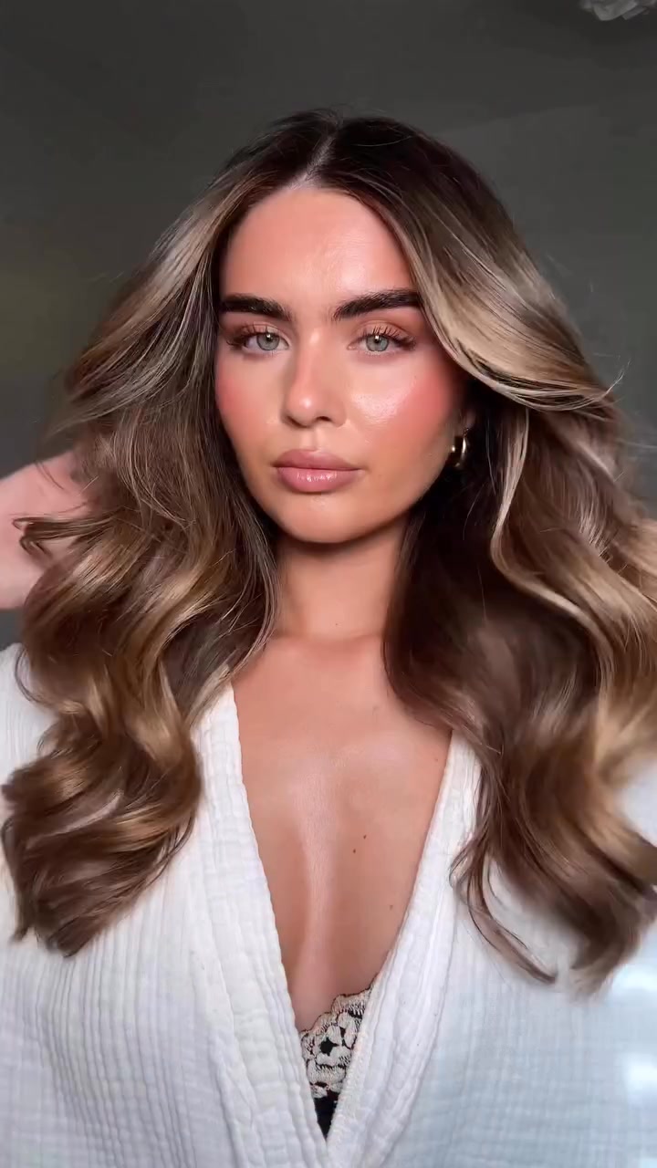 Beauty Works Professional Facebook ad: your dream hair tool