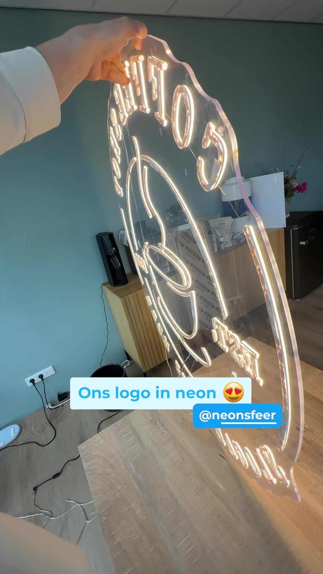 Neonsfeer Facebook ad: Kies of creëer jouw eigen neon bord