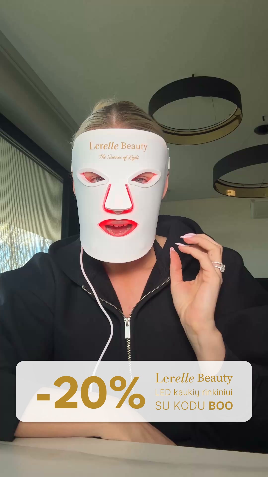 Newcrush Facebook ad: Lerelle LED veido kaukė