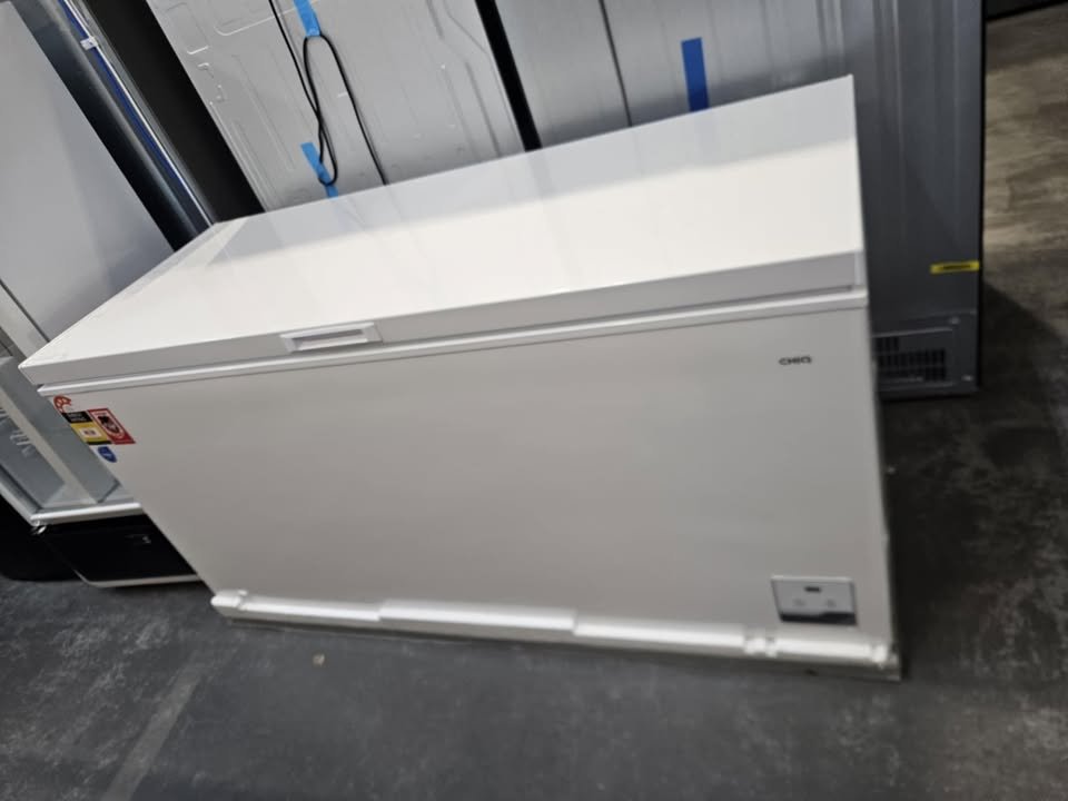 Robert Martin Facebook ad: CHiQ 500L Hybrid Inverter Chest Freezer, Brand New 5-Year…